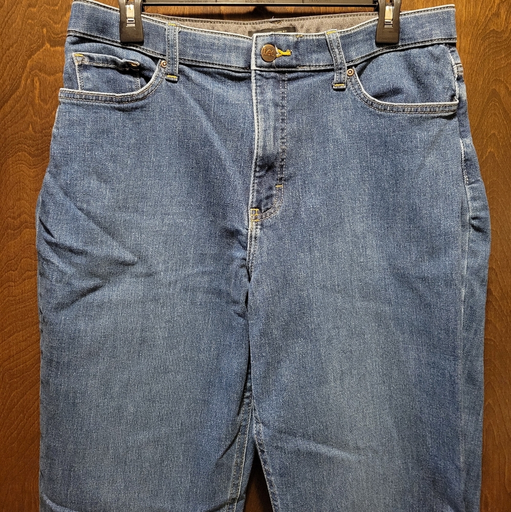 Lee Capri Jeans - Picture 2 of 10